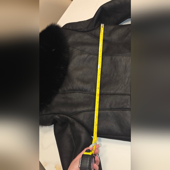 Fox collar shearling jacket - Picture 14 of 16